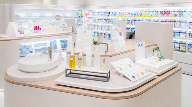 DHC直営店の写真
